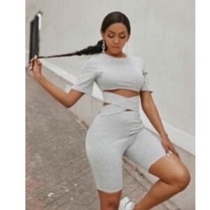 NWOT Gray Wrap-around Tie Top & Shorts Set. Size Large.